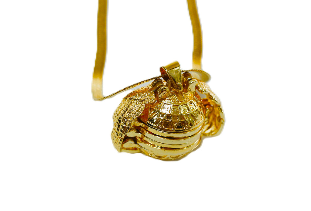 RELIQUARY WITH WINGS