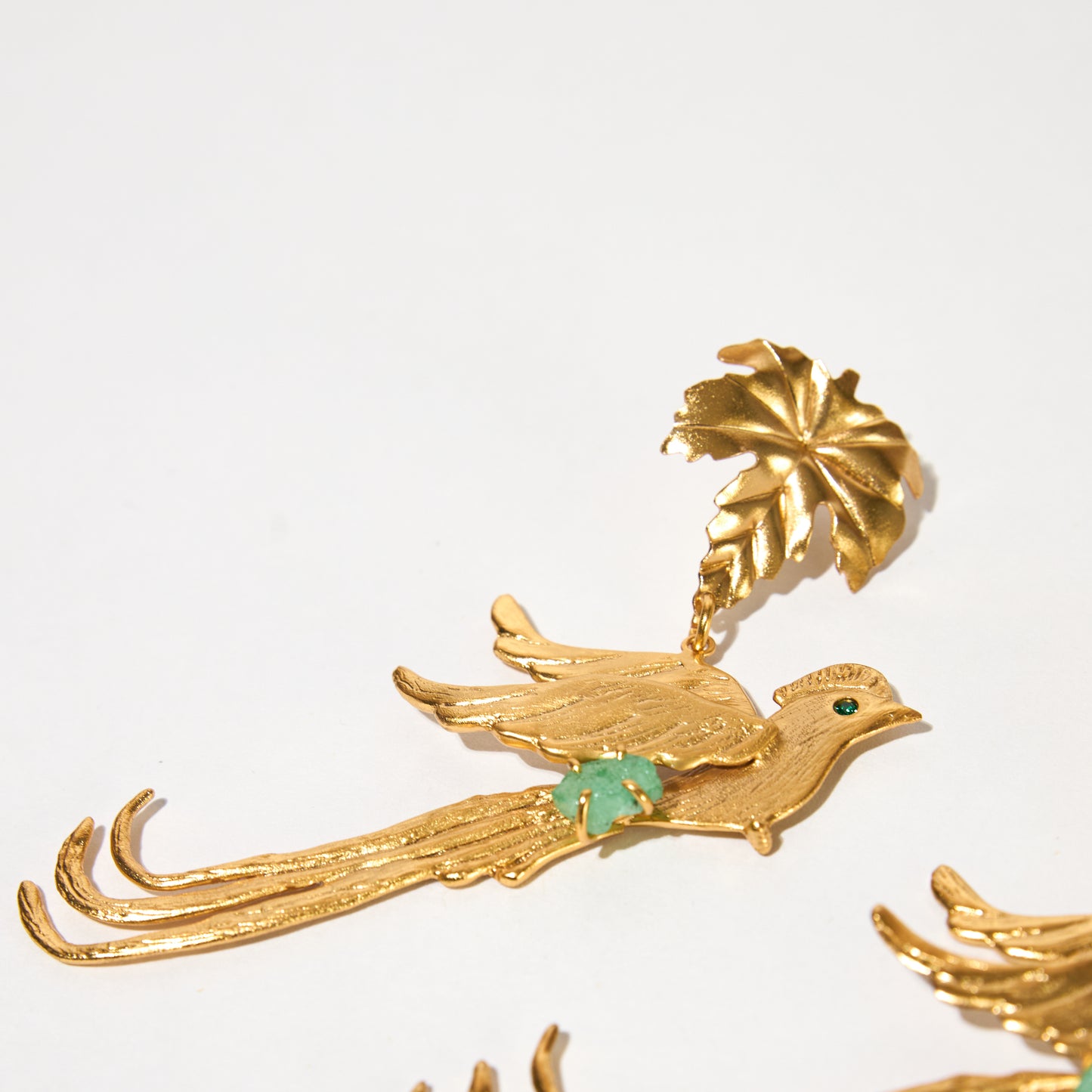 QUETZAL EARRINGS WITH LEAF
